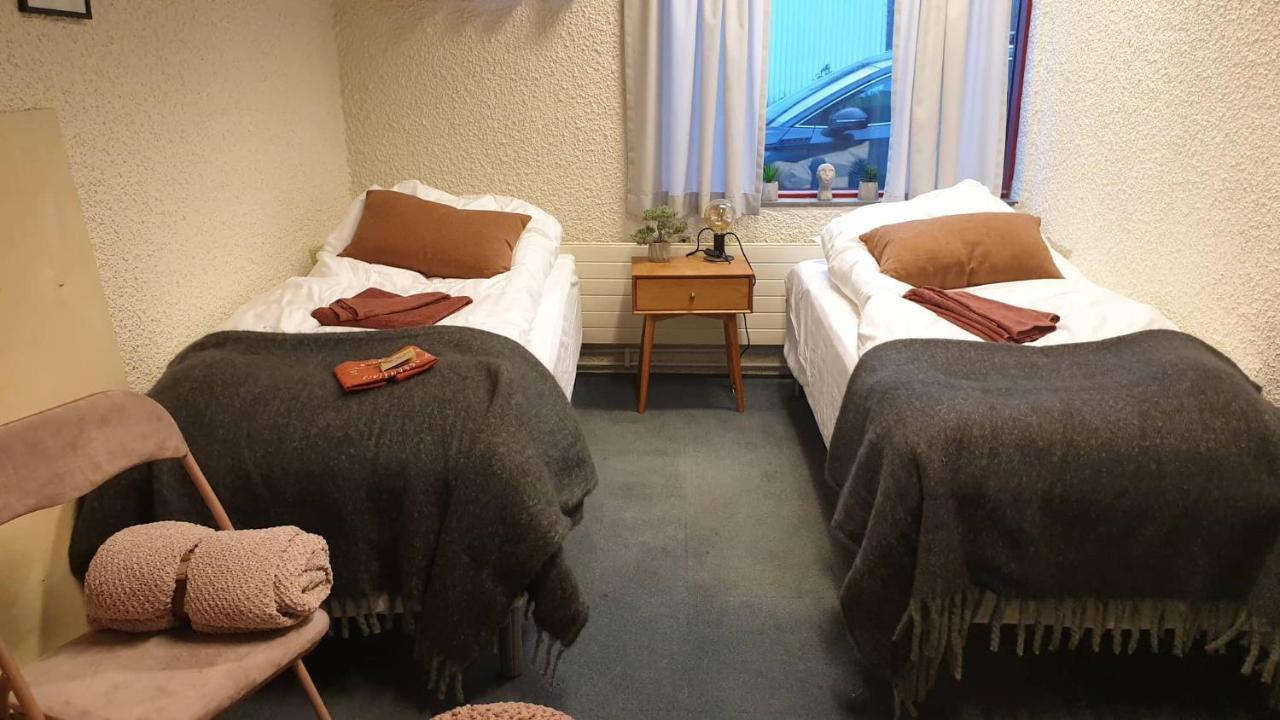 Neskaupstaður The Bank Sleeping Guesthouse מראה חיצוני תמונה