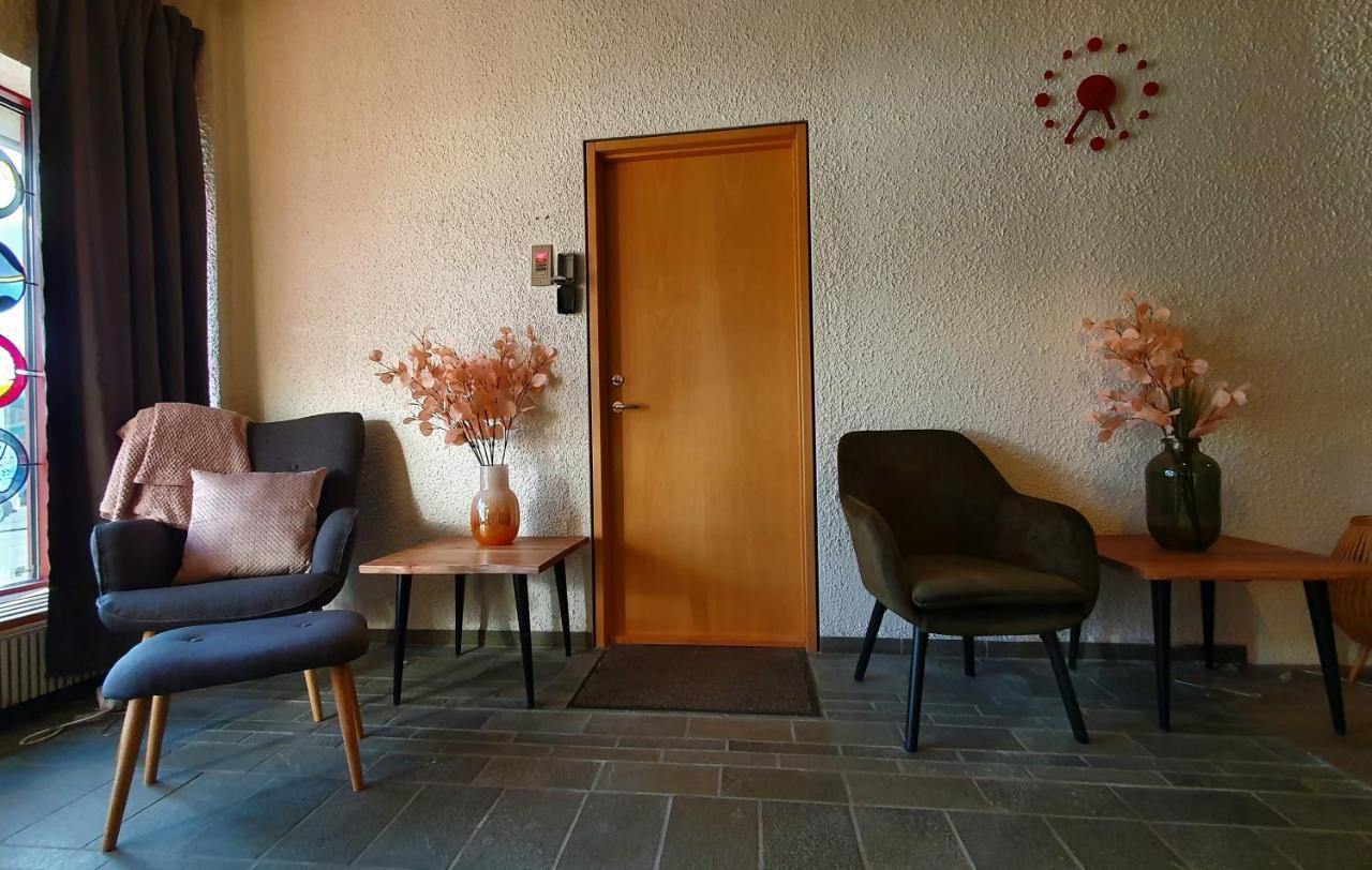 Neskaupstaður The Bank Sleeping Guesthouse מראה חיצוני תמונה